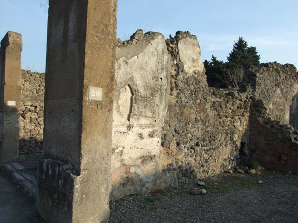 VIII.5.20 Pompeii. December 2007. East wall.