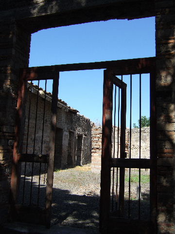 VIII.5.37 Pompeii. March 2009. Room 1, remains of impluvium in atrium.