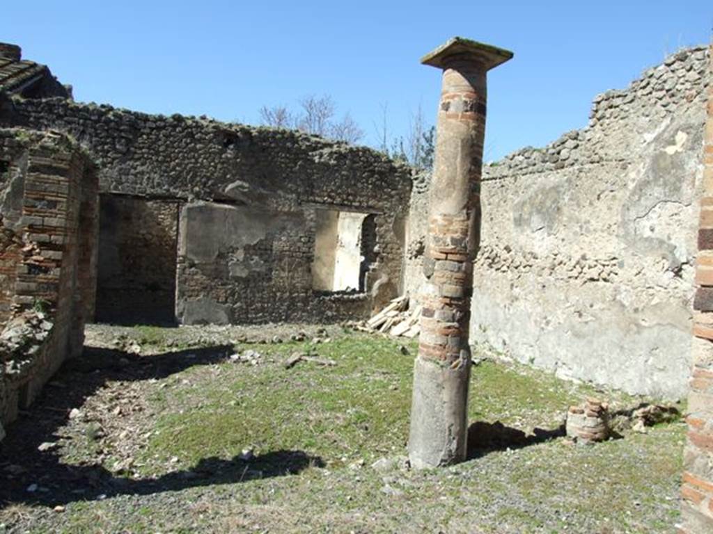 VIII.5.37 Pompeii. March 2009. Room 9. East Portico and Garden area. Looking west.