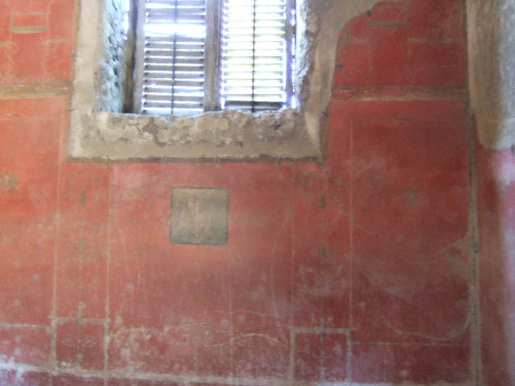 VIII.5.37 Pompeii. September 2005. Room 14. Oecus. West wall.