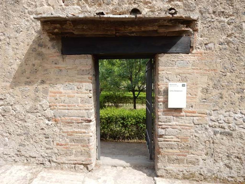 VIII.5.38 Pompeii. May 2017. Entrance to garden, or �Orto Botanico�.  Photo courtesy of Buzz Ferebee.
