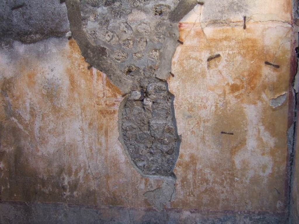 VIII.5.39 Pompeii. September 2005. Room 2. West wall.
