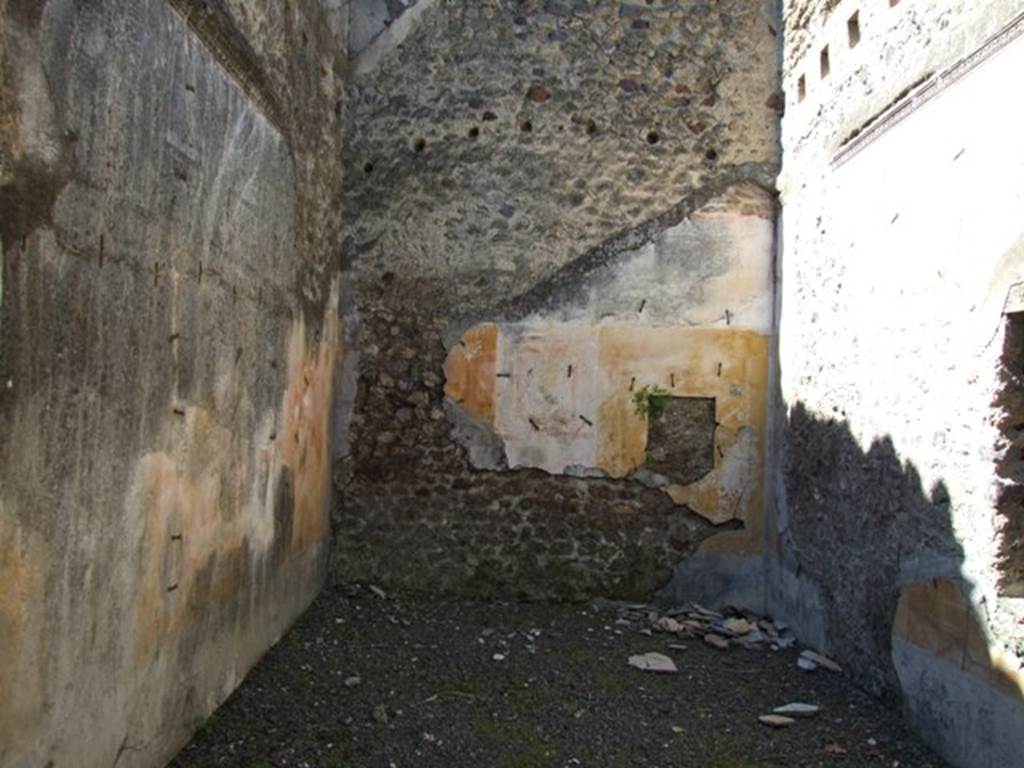 VIII.5.39 Pompeii. March 2009. Room 5. Triclinium, Looking west.