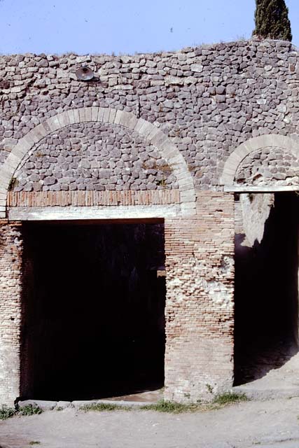 VIII.7.21 Pompeii. May 2004. Entrance to the Large Theatre from the Triangular Forum.