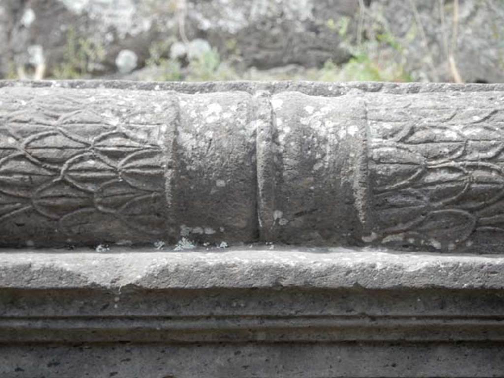 VIII.7.25 Pompeii. May 2017. Detail from east side of altar. Photo courtesy of Buzz Ferebee.