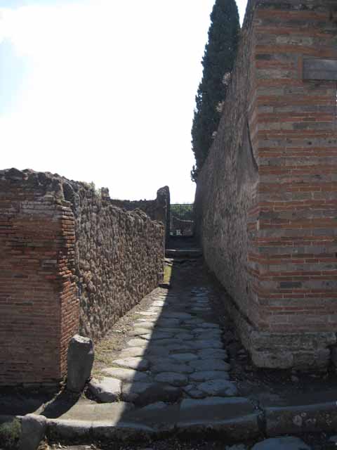 VIII.7.27 Pompeii.  Entrance to passage leading to summa cavea of Large Theatre. Photographed 1970-79 by Günther Einhorn, picture courtesy of his son Ralf Einhorn.