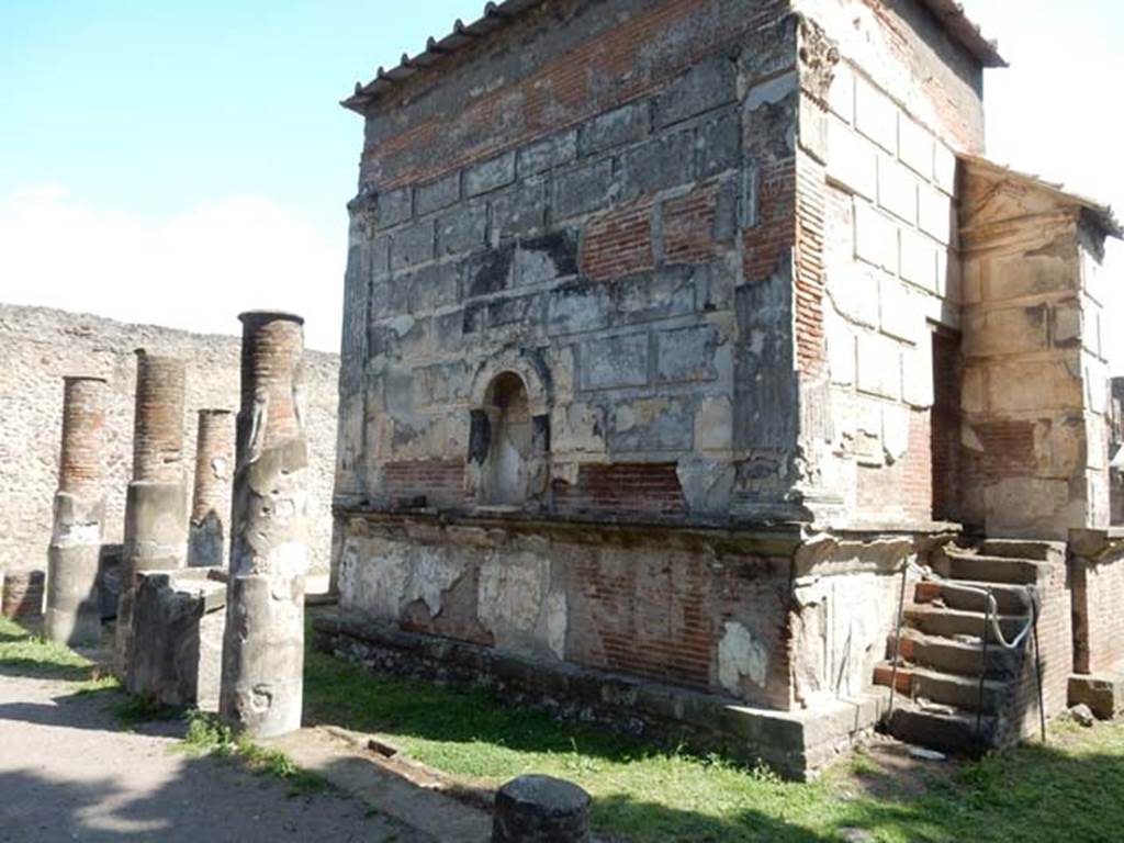 VIII.7.28, Pompeii. May 2015. Looking towards west rear wall of cella from west portico.
Photo courtesy of Buzz Ferebee.