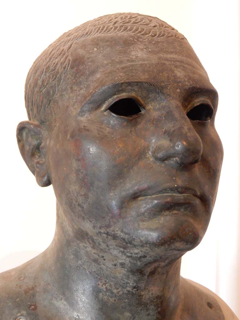 VIII.7.28 Pompeii. June 2019. Detail of bronze head of Gaius Norbanus Sorex.
Now in Naples Archaeological Museum. Inventory number 4991.
Photo courtesy of Buzz Ferebee.