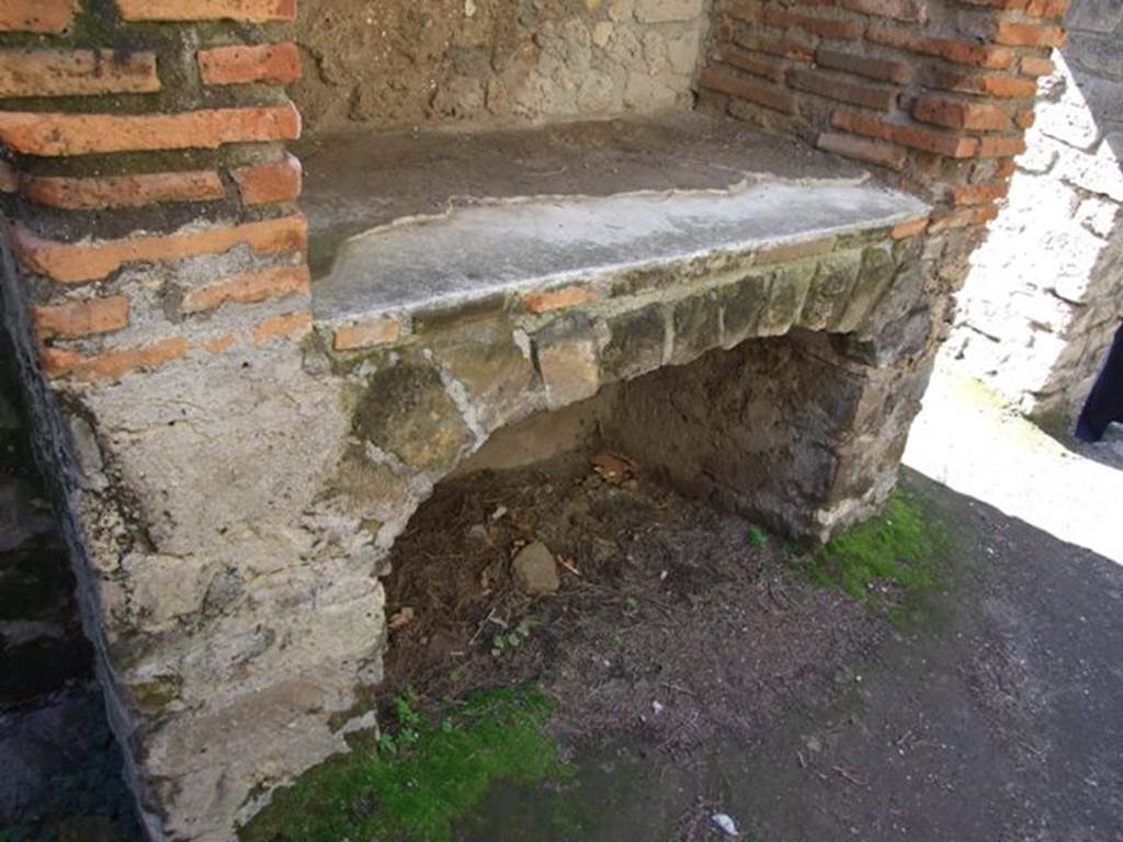 VIII.7.28 Pompeii. March 2009. Priest’s Kitchen. Hearth.