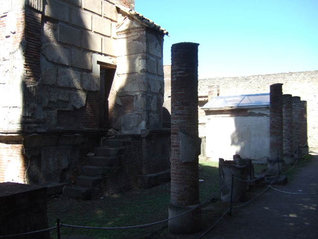VIII.7.28 Pompeii. December 2007. Looking east along south portico towards Purgatorium.