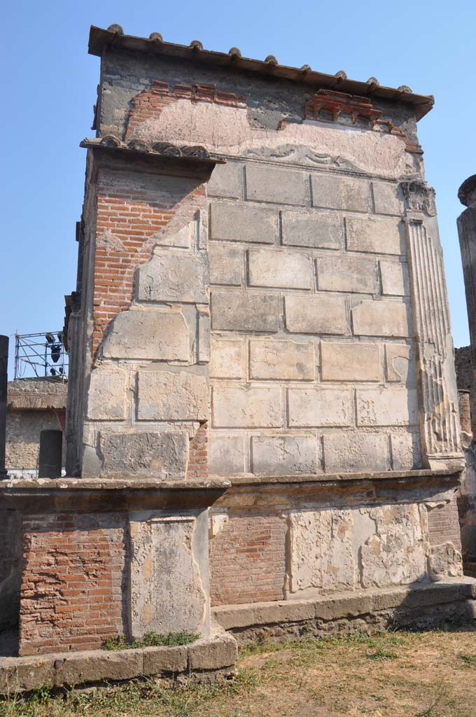 VIII.7.28 Pompeii. July 2017. Looking towards north wall of Temple.
Foto Anne Kleineberg, ERC Grant 681269 DÉCOR.
