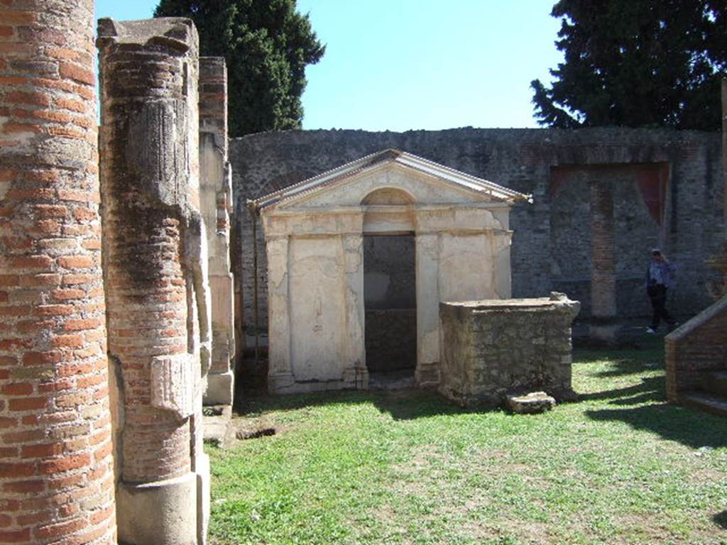 VIII.7.28 Pompeii. May 2006. Looking south along east side towards Purgatorium.