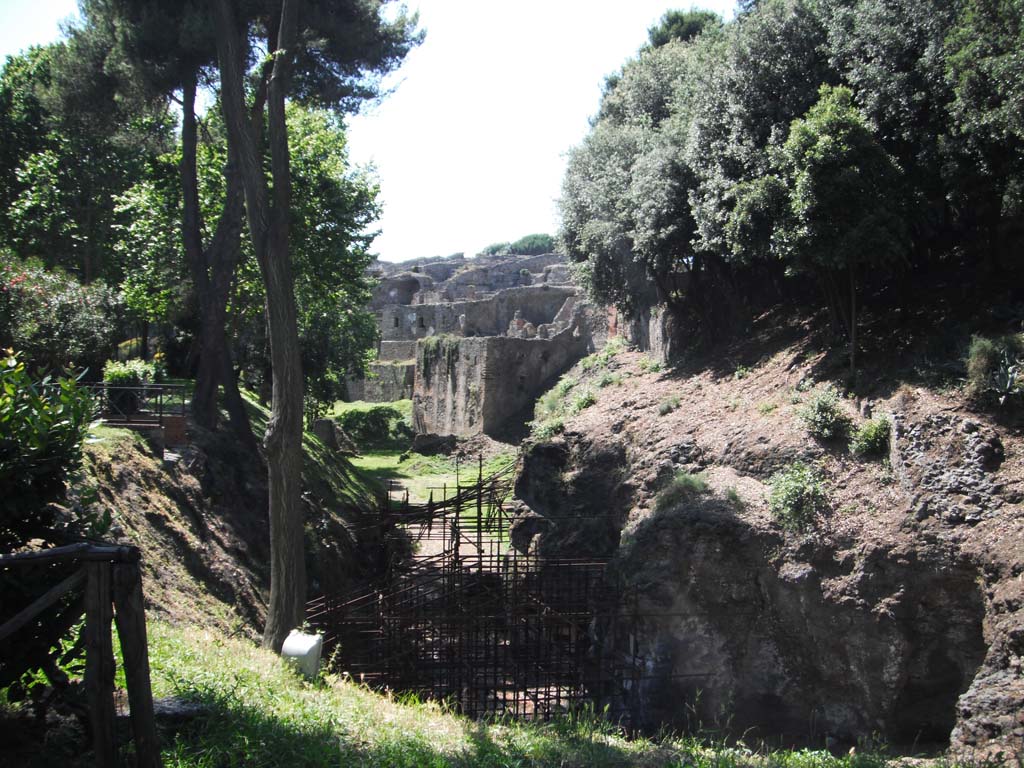VIII.7.30 Pompeii and walls near Triangular Forum from outside city. June 2012.
Looking west from rear of Triangular Forum, towards rear of houses in VIII.2. Photo courtesy of Ivo van der Graaff.