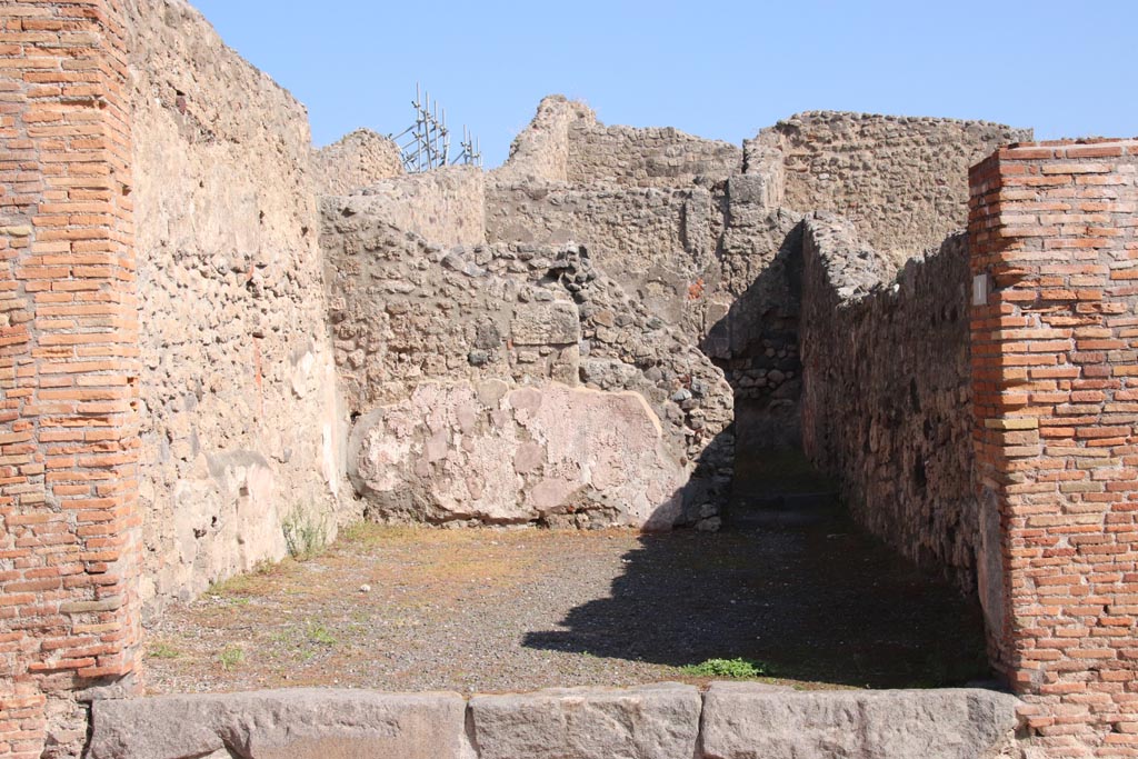 IX.1.1 Pompeii. May 2010. South-east corner of rear room.