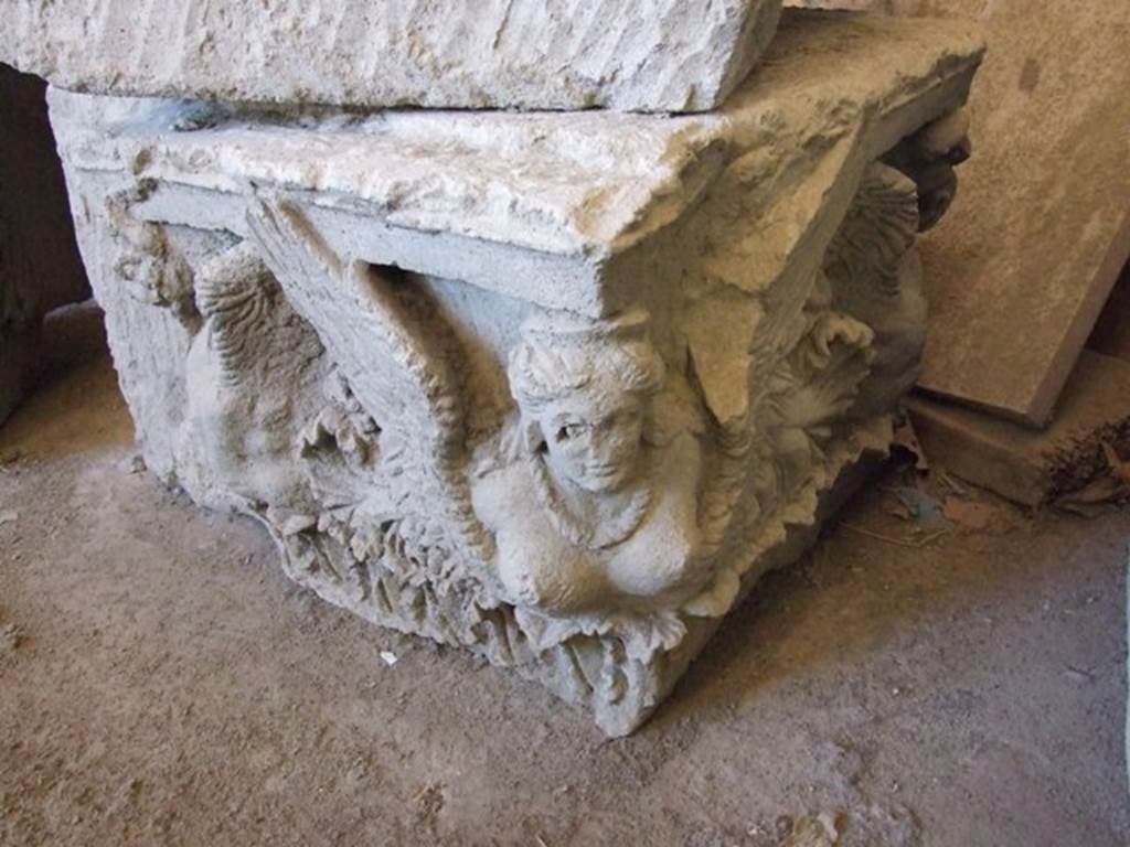 IX.1.20 Pompeii. December 2006. Capital with attributes of Dionysus, from the entrance. Photo taken in storage in VII.7.29.
See Gallo, A., 2006, in Polis. Studi interdisciplinari sul mondo antico, Volume 2. Roma: L’Erma. (p. 181, fig.16)