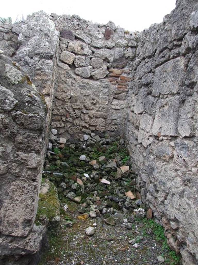 IX.1.22 Pompeii. December 2007. Small room, containing the stairs to the upper floor, on east side of corridor between room 6 and room 7.