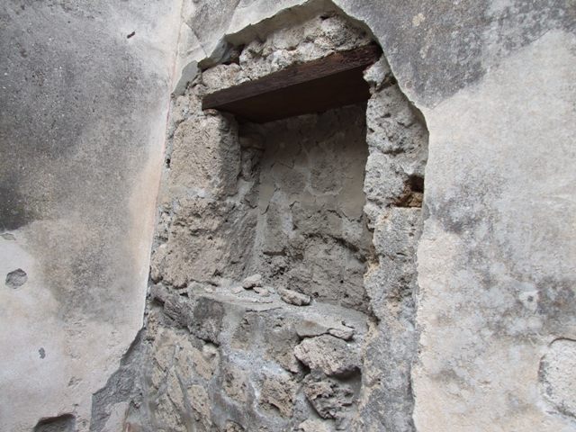 IX.1.22 Pompeii. December 2007. Doorway to room 20.