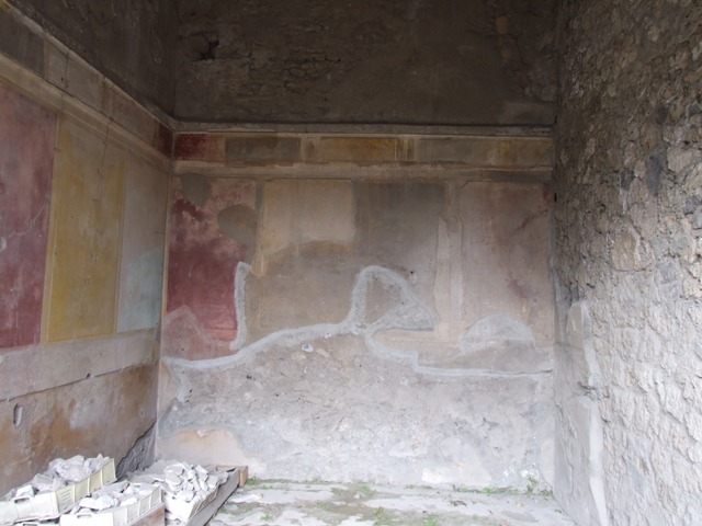 IX.1.22 Pompeii. December 2007. Room 24, looking north along east side of second peristyle.