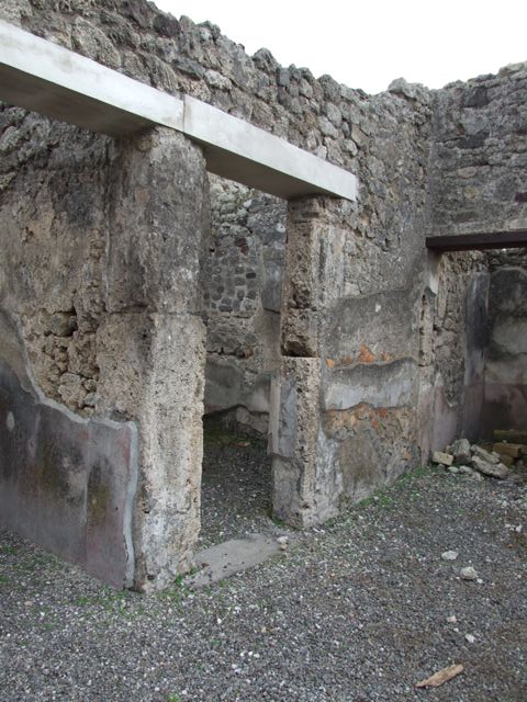 IX.1.22 House of M. Epidi Sabini. December 2007. Room 29. Private bakery area.