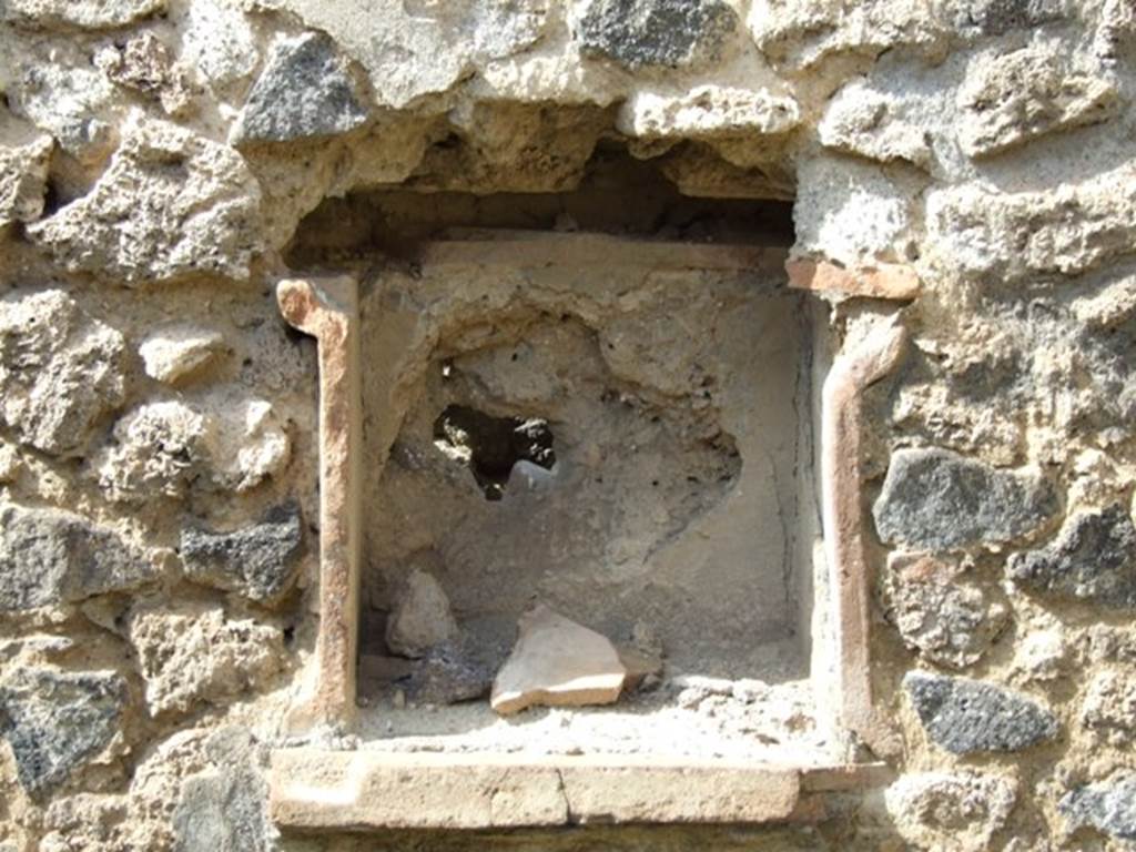 IX.2.5 Pompeii. March 2009. Niche lararium in north wall of garden. According to Boyce, this square niche was called la nicchia de� Penati, by Fiorelli. See Boyce G. K., 1937. Corpus of the Lararia of Pompeii. Rome: MAAR 14. (p. 80)  See Pappalardo, U., 2001. La Descrizione di Pompei per Giuseppe Fiorelli (1875). Napoli: Massa Editore. (p.141)
