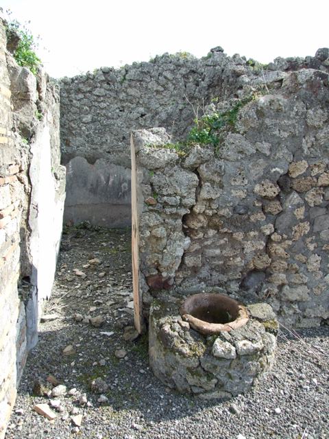 IX.2.18 Pompeii. March 2009.  Doorway to Room 8, Kitchen.