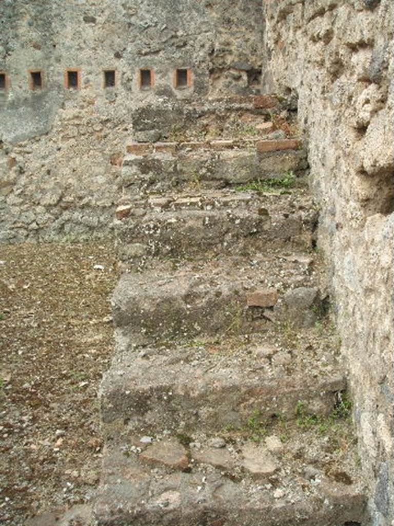 IX.2.24 Pompeii. May 2005. Staircase on west wall.