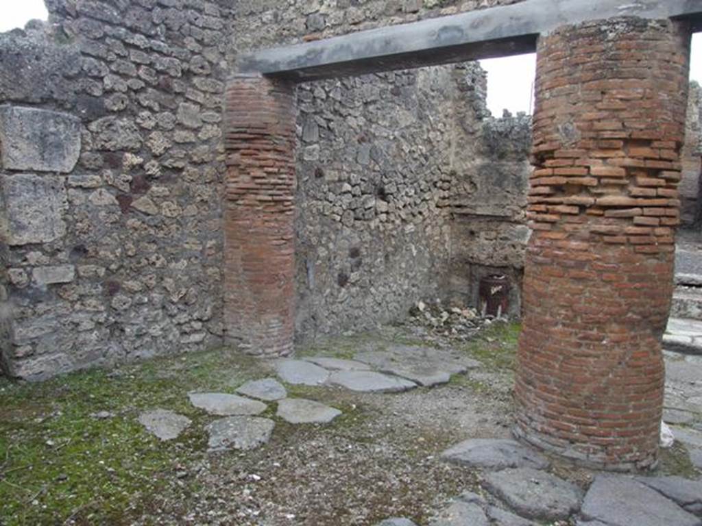 IX.2.24 Pompeii. March 2009. Looking north west from rear to front entrance room.