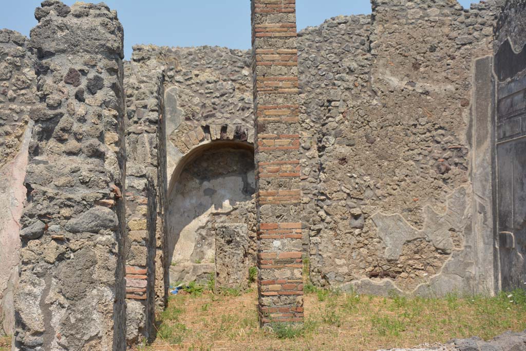 IX.3.2 Pompeii. July 2017. Looking east to garden area.
Foto Annette Haug, ERC Grant 681269 DÉCOR.