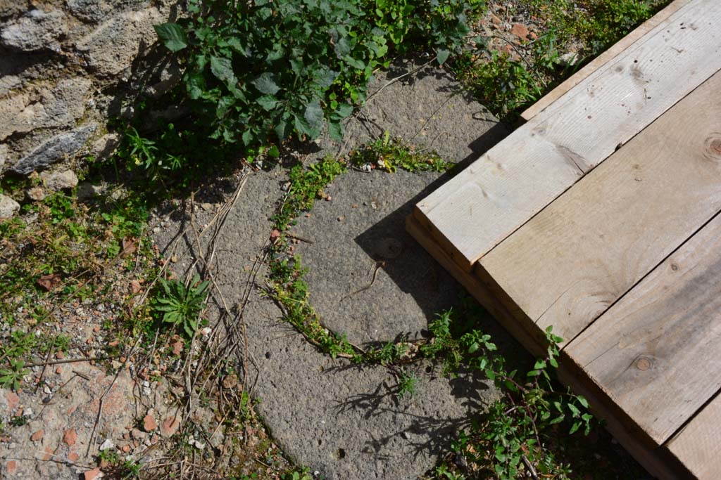 IX.5.2 Pompeii. March 2017. Room �L�, cistern-mouth.
Foto Christian Beck, ERC Grant 681269 D�COR.
