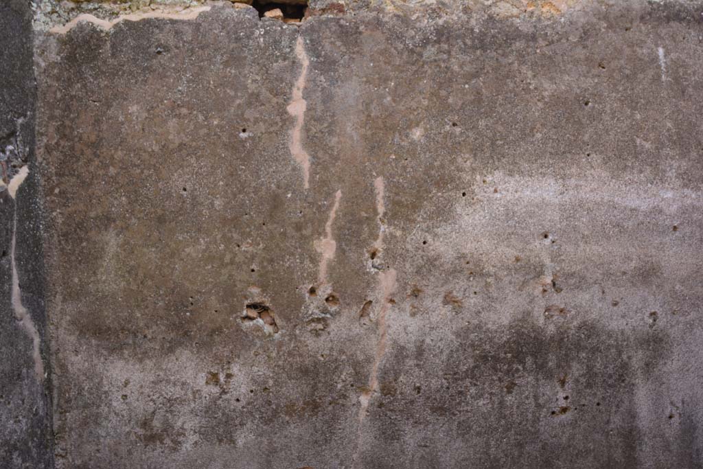 IX.5.2 Pompeii. March 2017. Room �o�, looking towards south-east corner and south wall.
Foto Christian Beck, ERC Grant 681269 D�COR.

