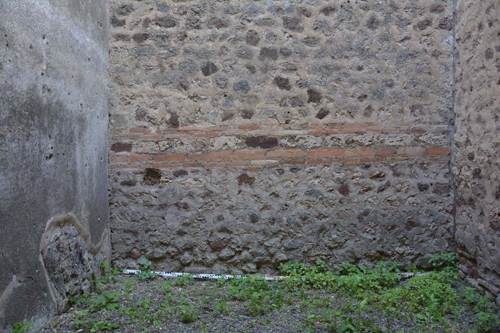 IX.5.2 Pompeii. May 2017. Room �o�, looking towards lower west wall.
Foto Christian Beck, ERC Grant 681269 D�COR.
