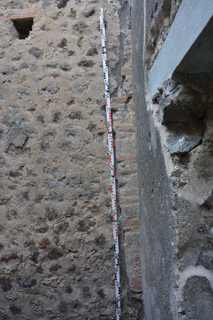 IX.5.2 Pompeii. May 2017. Room �o�, detail from north wall in north-east corner.
Foto Christian Beck, ERC Grant 681269 D�COR.

