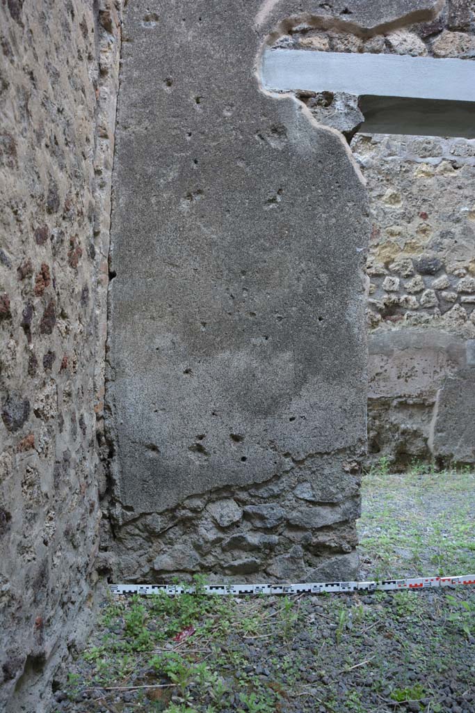 IX.5.2 Pompeii. May 2017. Room �o�, looking towards east wall in north-east corner.
Foto Christian Beck, ERC Grant 681269 D�COR.
