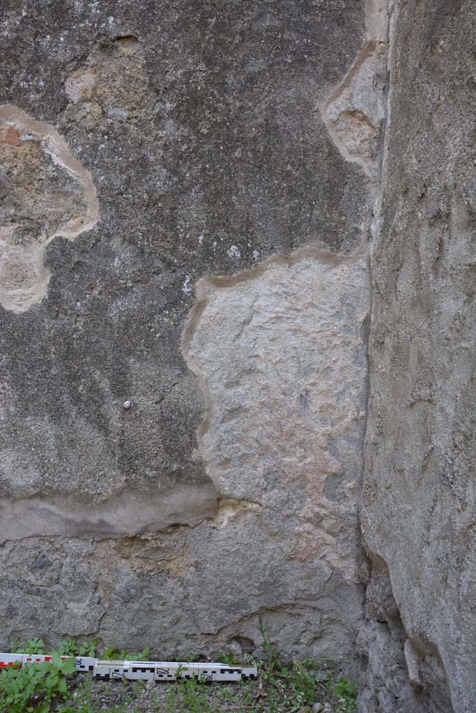 IX.5.2 Pompeii. May 2017. Room �r�, west wall in north-west corner. 
Foto Christian Beck, ERC Grant 681269 D�COR.

