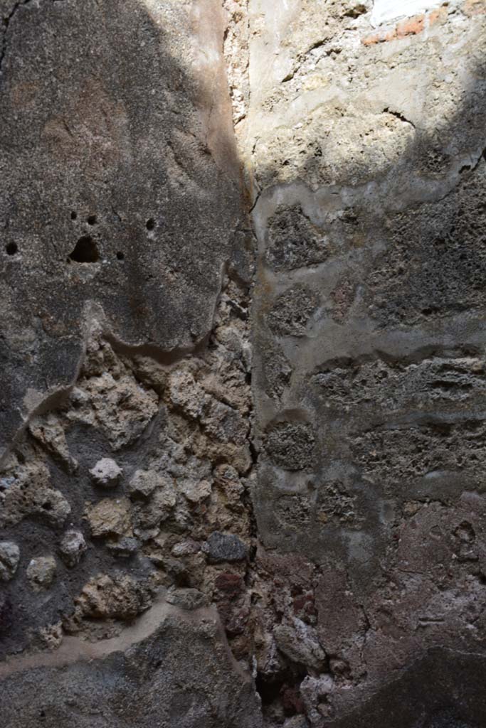 IX.5.2 Pompeii. March 2017. Room �r�, upper north-east corner.
Foto Christian Beck, ERC Grant 681269 D�COR.
