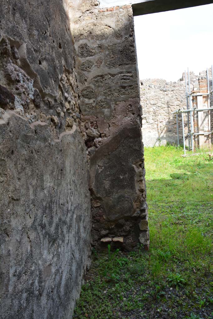 IX.5.2 Pompeii. March 2017. Room �r�, looking towards north-east corner.
Foto Christian Beck, ERC Grant 681269 D�COR.

