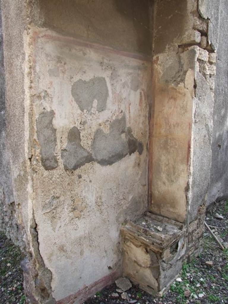 IX.5.2 Pompeii. December 2007. Room �w�, household shrine with painted walls and altar in kitchen area.

