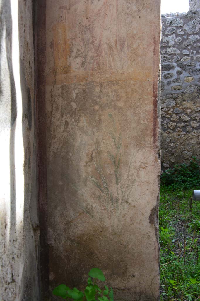 IX.5.2 Pompeii. March 2017. Room �w�, detail of south wall of household shrine.
Foto Christian Beck, ERC Grant 681269 D�COR.

