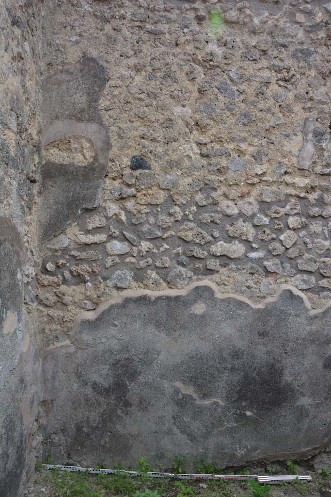 IX.5.2 Pompeii. May 2017. Room �y�, west wall in south-west corner.
Foto Christian Beck, ERC Grant 681269 D�COR.

