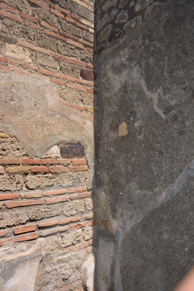 IX.5.2 Pompeii. May 2017. Room �e�, north-east corner.
Foto Christian Beck, ERC Grant 681269 D�COR.
