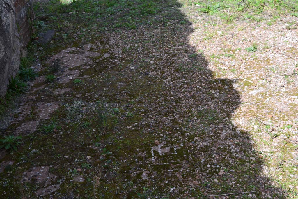 IX.5.2 Pompeii. March 2017. Room �k�, looking north across flooring on west side.
Foto Christian Beck, ERC Grant 681269 D�COR.
