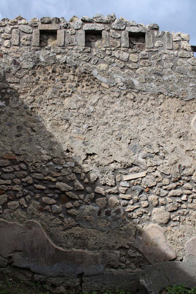 IX.5.4 Pompeii. March 2019. Room c, looking towards west wall.
Foto Christian Beck, ERC Grant 681269 D�COR.
