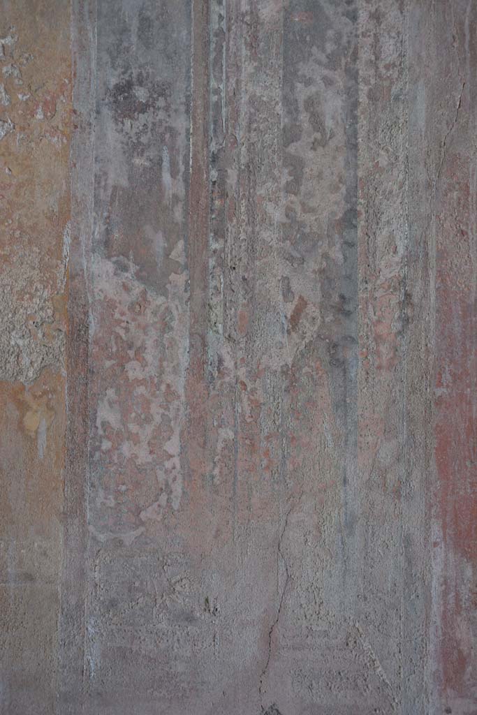 IX.5.6 Pompeii. May 2017. Room i, remaining detail of figure at base of dividing panel. 
Foto Christian Beck, ERC Grant 681269 D�COR.
