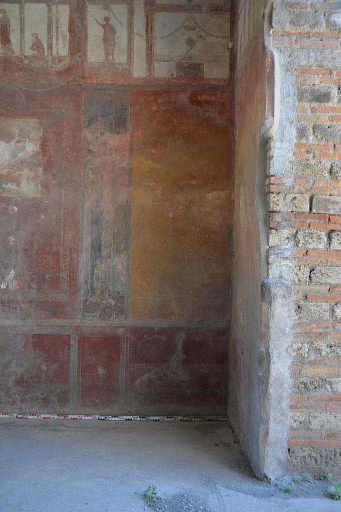 IX.5.6 Pompeii. May 2017. Room i, west wall at north end in north-west corner.
Foto Christian Beck, ERC Grant 681269 D�COR.

