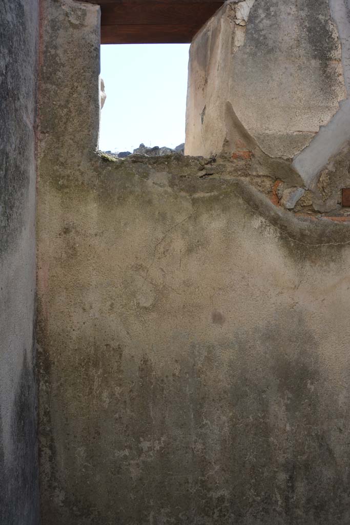 IX.5.6 Pompeii. May 2017. Room o, west wall in south-west corner. 
Foto Christian Beck, ERC Grant 681269 D�COR.
