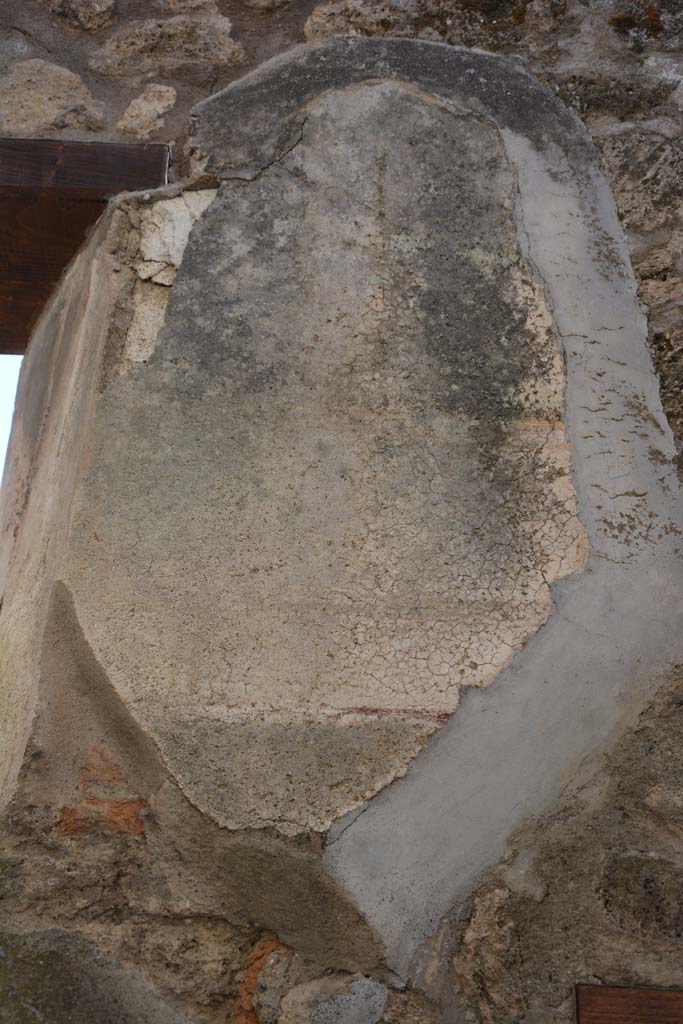 IX.5.6 Pompeii. May 2017. Room o, detail from upper west wall on north side of window. 
Foto Christian Beck, ERC Grant 681269 D�COR.
