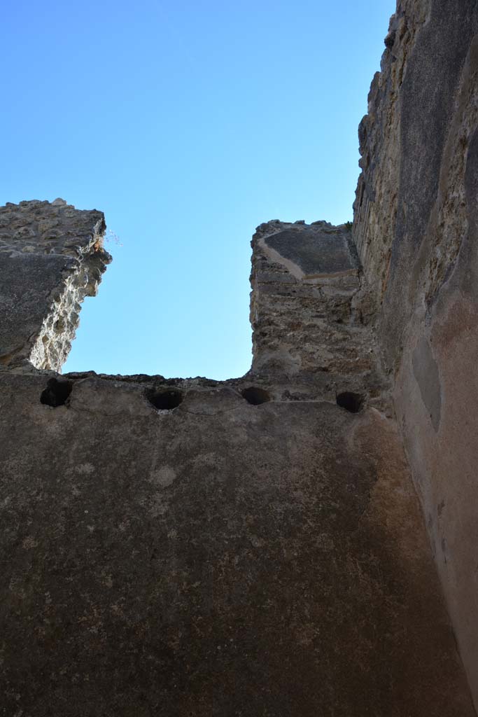 IX.5.6 Pompeii. May 2017. Room p, upper west wall in north-west corner.
Foto Christian Beck, ERC Grant 681269 D�COR.
