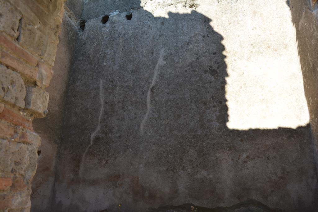 IX.5.6 Pompeii. May 2017. Room p, looking towards upper east wall from entrance doorway.
Foto Christian Beck, ERC Grant 681269 D�COR.

