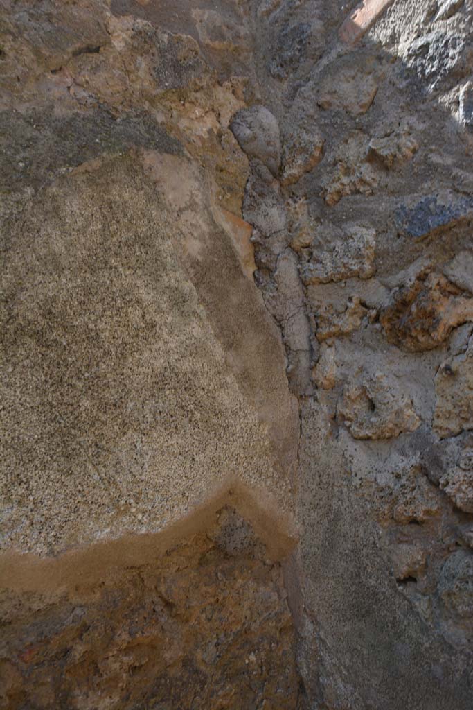 IX.5.6 Pompeii. May 2017. Room t, south wall at west end and south-west corner.
Foto Christian Beck, ERC Grant 681269 D�COR.
