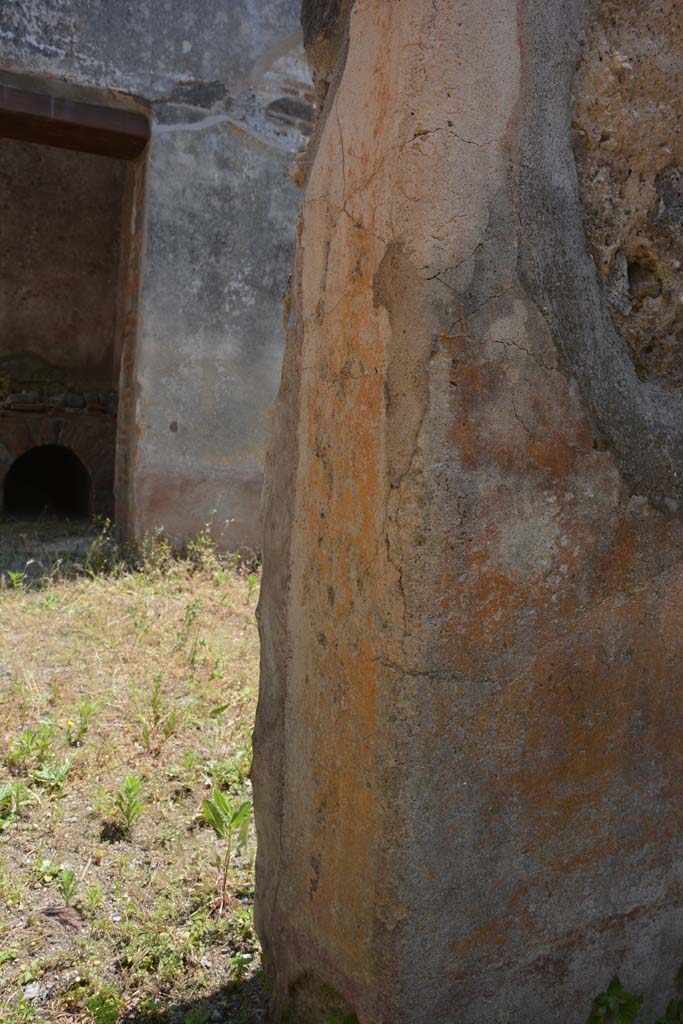 IX.5.6 Pompeii. May 2017. Room s, south side of doorway.
Foto Christian Beck, ERC Grant 681269 D�COR.

